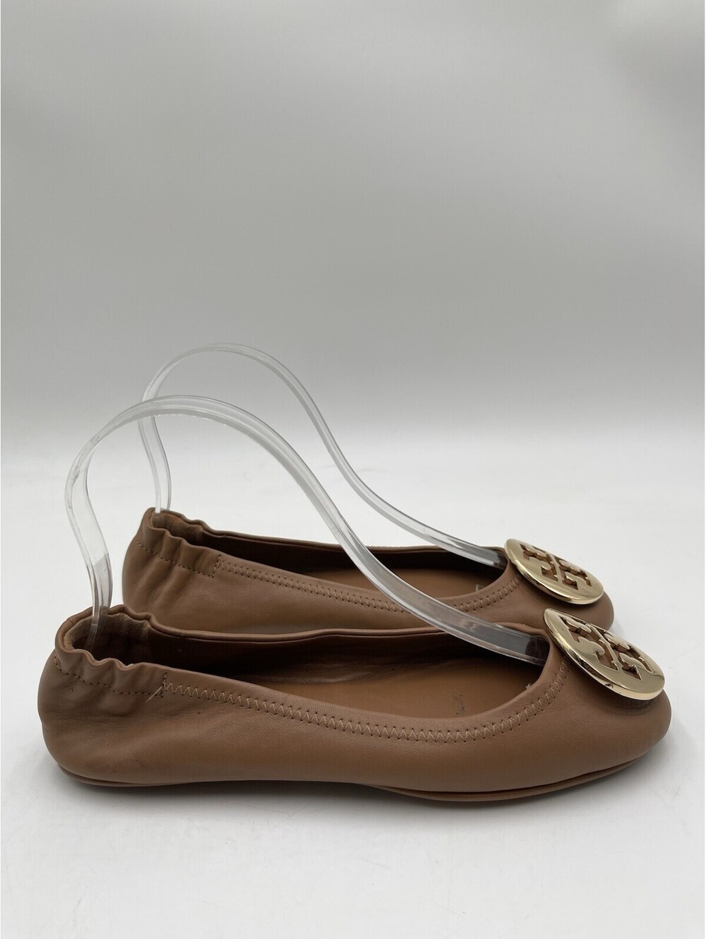 Tory Burch Minnie Travel Ballet Flats tan Leather gold medallion Size 5.5M